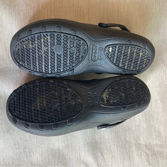 CROCS Sz 6 Mercy Work Collection Slip Resistant Enclosed Heel Backstrap Clog - Picture 9 of 11